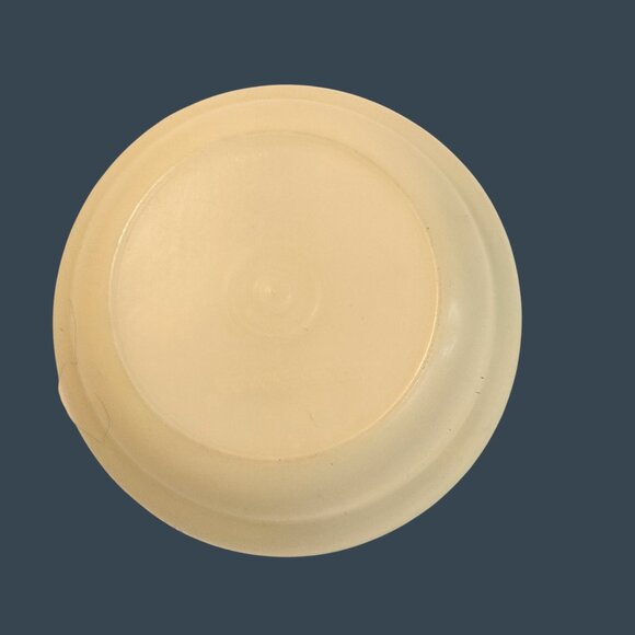 Tupperware Yellow Cereal Bowl 6 inch Vintage Made In USA - Picture 2 of 5